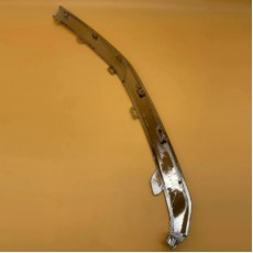 Накладка бампера передняя левая хром Н/оригинал Geely Monjaro