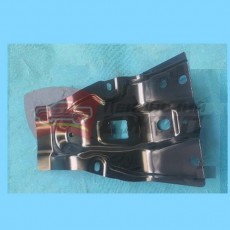 Кронштейн усилителя переднего EMGRAND