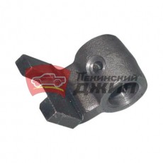 Кронштейн вилки 5й передачи и заднего хода