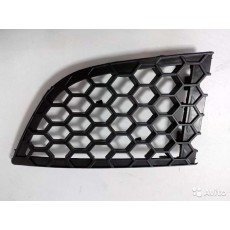 решётка в бампер левая