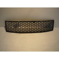решётка в бампер средняя