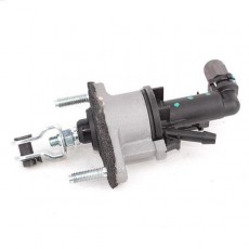 Цилиндр сцепления главный