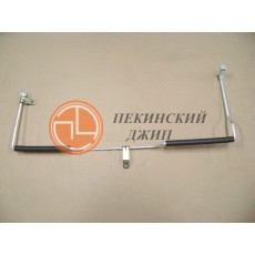 Патрубок  радиатора кондиционера hover